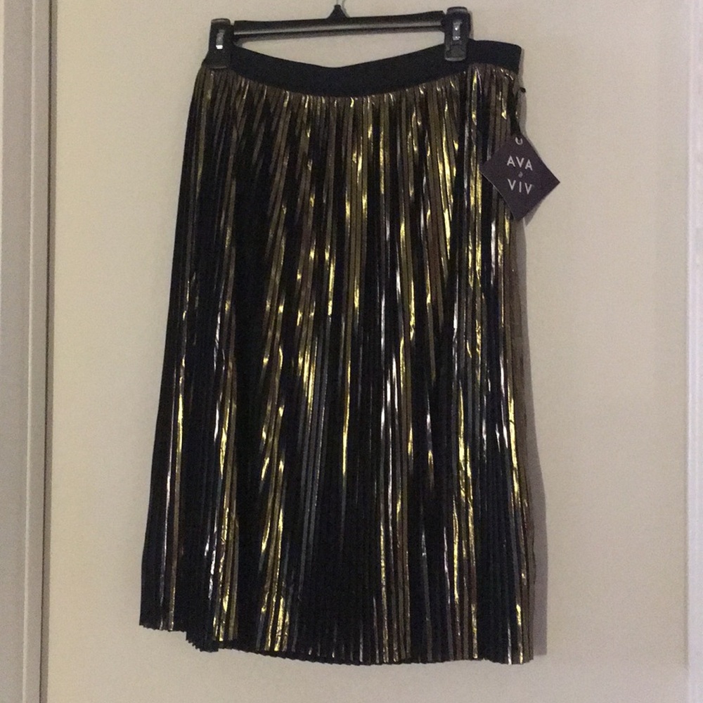 Ava and Viv - Pleated Skirt - Brand New w/tags